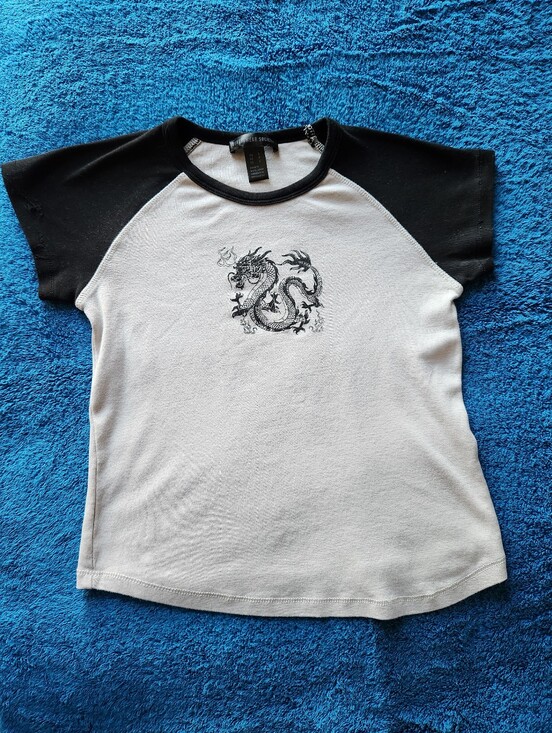 Streetwear Society Tops - 🐉Black & Light Grey Dragon Raglan Tee